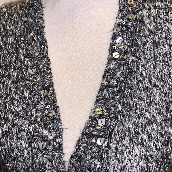 Mudd heathered grey sequined v-neck button down sweater - Picture 6 of 10